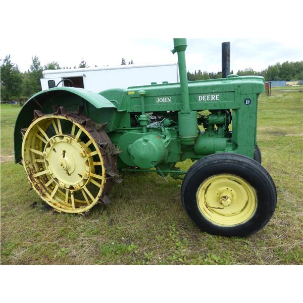 JD 'D' on Steel, PTO, SN.165442 (Not Running, Cracked Block)