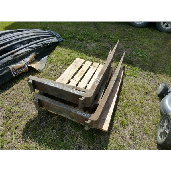 Fork Lift Forks, 20 1/4" in Between Mounting Brackets, 60" in Length
