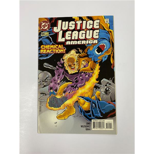 Justice League #109 Vintage DC Comic