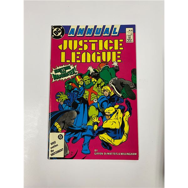 Justice League #1 Vintage DC Comic