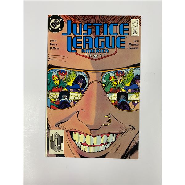 Justice League #30 Vintage DC Comic