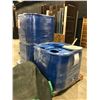 Image 1 : 2 PALLETS OF PLASTIC BARRELS
