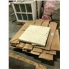 Image 2 : PALLET OF FLOORING AND TABLE TOP