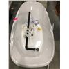 Image 2 : MODERN BATHTUB