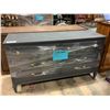 Image 1 : GREY 6 DRAWER DRESSER