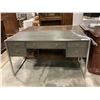Image 1 : MODERN OFFICE DESK