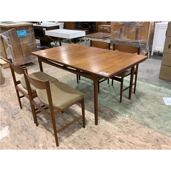 DANISH MODERN TEAK DINING TABLE WITH 4 MATCHING CHAIRS