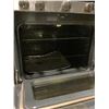 Image 2 : STAINLESS STEEL GE MONOGRAM GAS STOVE WITH GAS OVEN