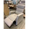 Image 2 : RECLINER
