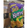 Image 2 : Takis Kettlez Typhoon Jalapeno Potato Chips 10x200g