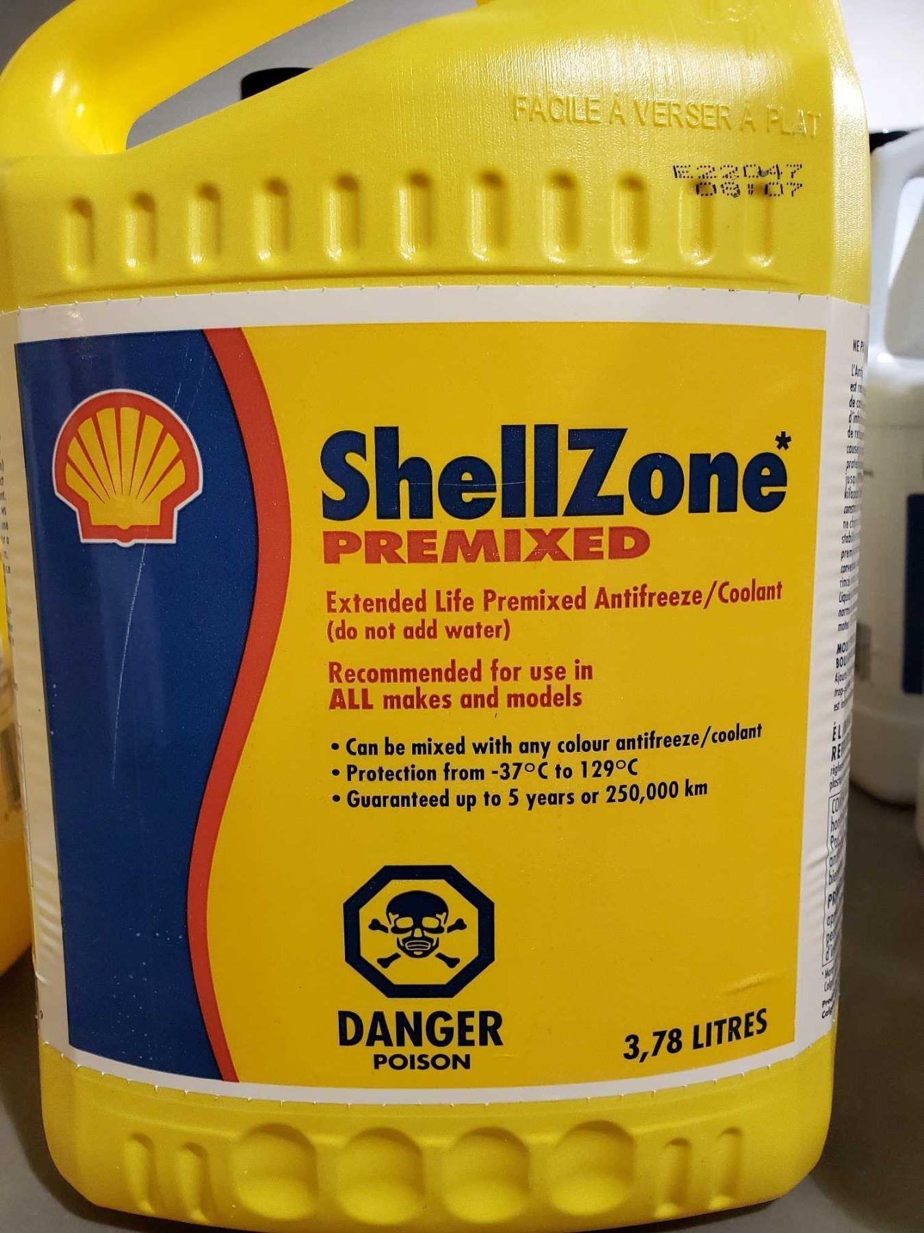 Shell Zone Premixed Extended Life Antifreeze/Coolant 4x3.78L