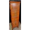 Image 1 : Medical Equipment Cabinet [152547]