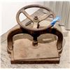 Image 1 : Book Press [152511]