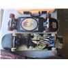 Image 2 : GLOBE SKATEBOARD, RIPSTICK AND PRIMITIVE SKATEBOARD