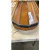 Image 8 : LEADED GLASS HANGING LIGHT AND HANGING 6 ARM LIGHT