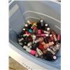 Image 2 : BIN OF NAIL POLISH