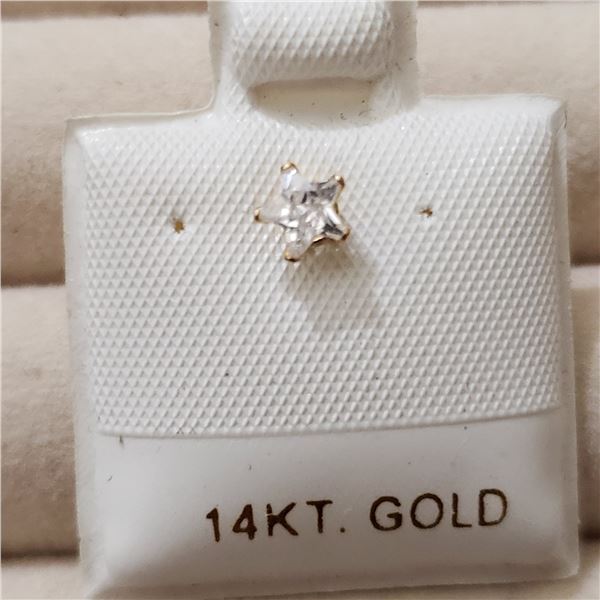 14K YELLOW GOLD CUBIC ZIRCONIA  NOSE PIN