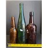 Image 3 : (3) Vintage Colored Bottles