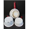 Image 2 : (3) Vintage Redlined Enamel Pans