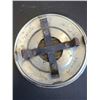 Image 2 : Automobile Hubcap Middle Insert