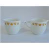 Image 3 : (2) Pyrex Creamers