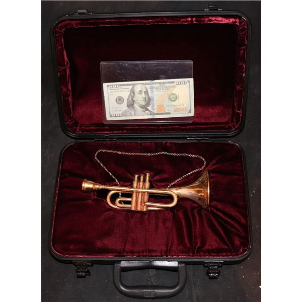 ZZ-CLEARANCE BEVERLY HILLS CHIHUAHUA 3 MARIACHIS HERO TRUMPET IN RED VELVET CASE SCREEN MATCHED