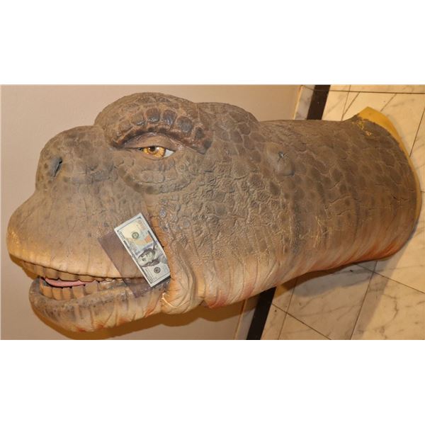 LAND OF THE LOST [1991] DINOSAUR HEAD SCREEN USED HERO PUPPET