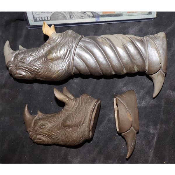 BRAM STOKER'S DRACULA RHINO DAGGER HERO BRONZE AND STUNT RESIN PRODUCTION CASTINGS