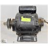 Image 1 : VINTAGE GE 1/2 HP MOTOR W/ 20A 125V PLUG IN