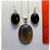 Image 1 : 7)  LARGE OVAL BOTSWANA AGATE PENDANT SET IN