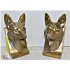 Image 1 : PAIR OF BRASS WOLF HEAD BOOK ENDS