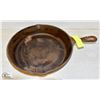 Image 1 : LODGE 12 INCH CAST IRON SKILLET