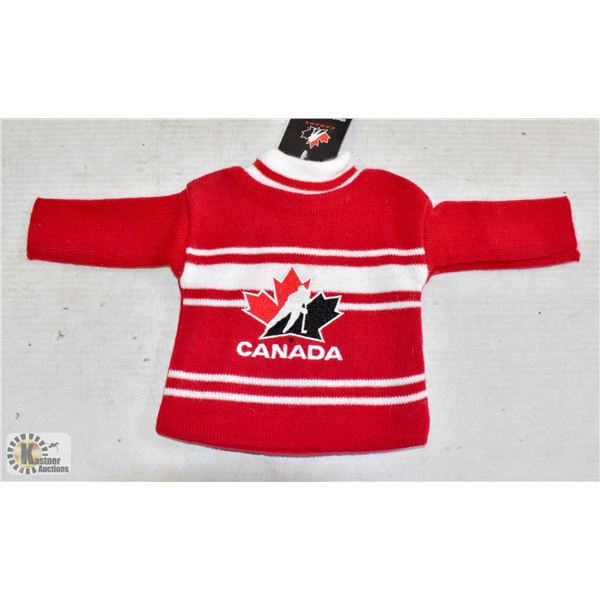 NEW WITH TAGS CANADA HOCKEY TOQUE
