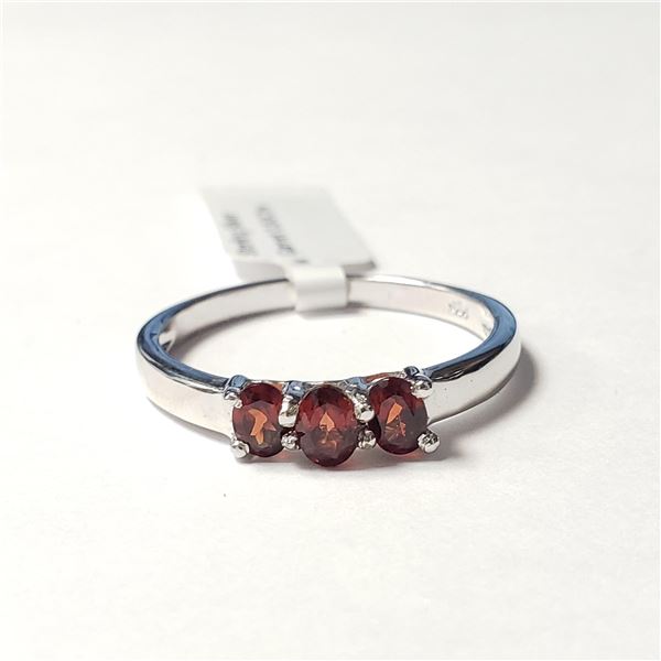 BZ644-94 SILVER GARNET RING