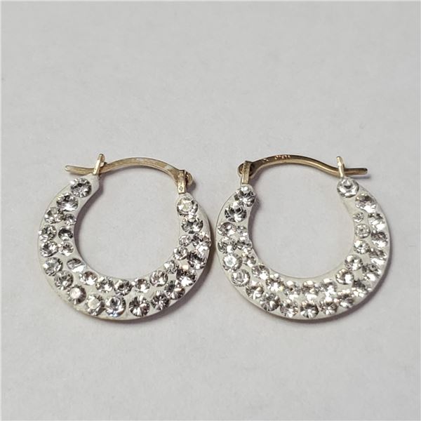 BZ1007-27 10K CRYSTAL HOOP EARRINGS