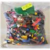 Image 1 : 2.3KG BAG OF RANDOM LEGO BRICKS