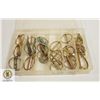 Image 1 : SET OF 26 TRAILER HITCH PINS / LOCKS