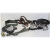 Image 1 : BOX OF PET COLLARS, LEASHES AND TRAINING COLLAR