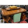 Image 1 : OAK KITCHEN TABLE WITH LEAF H-30"