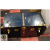 Image 1 : VINTAGE BLUE METAL STORAGE TRUNK