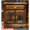 Image 1 : PAIR OF DIFFERENT HEIGHT END TABLES