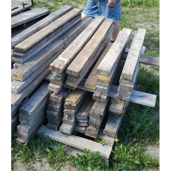 PALLET OF 2X4'S 3-5 FEET