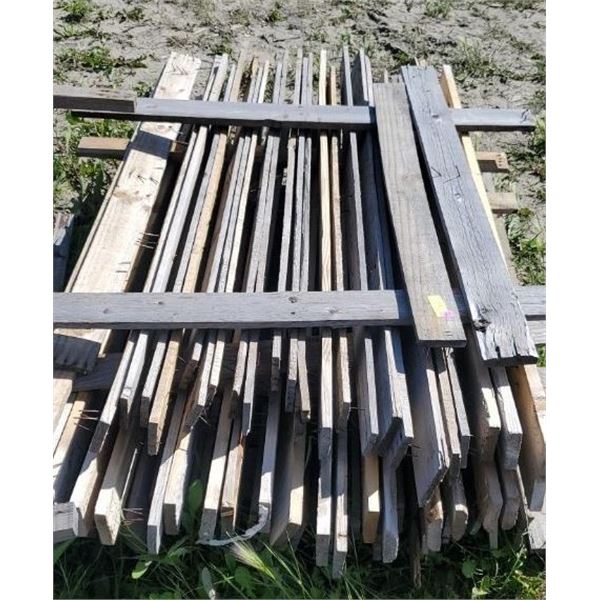 PALLET OF 1X4 5FT LENGTH WITH NAILS