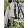 Image 1 : PALLET OF 4X4, 3X3 POSTS 6-9FT LENGTH