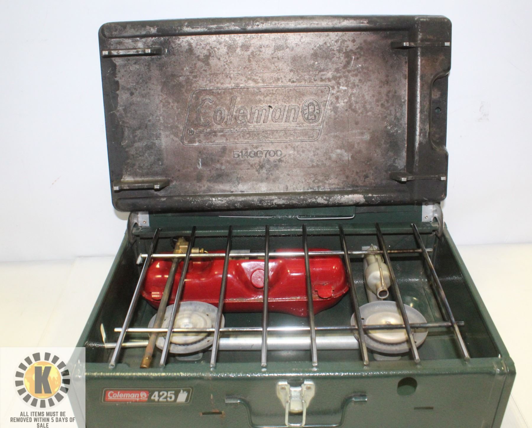 COLEMAN 425 CAMP STOVE W/ GRILL ATTACHMENT