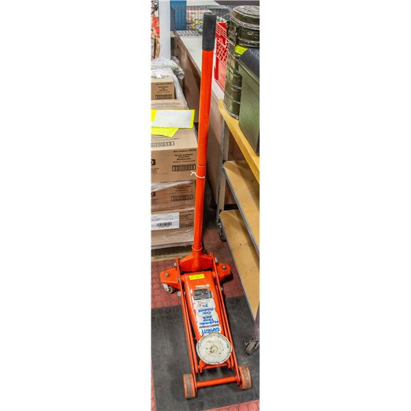 HYDRAULIC 2-1/4 TON FLOOR JACK. TESTED