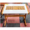 Image 1 : RETRO COFFEE TABLE