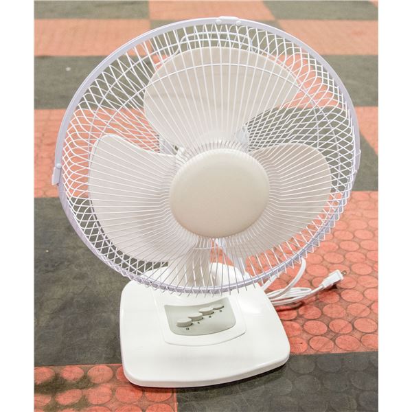 NEW MAINSTAY WHITE TABLE FAN