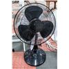 Image 1 : NEW MAINSTAY BLACK TABLE FAN