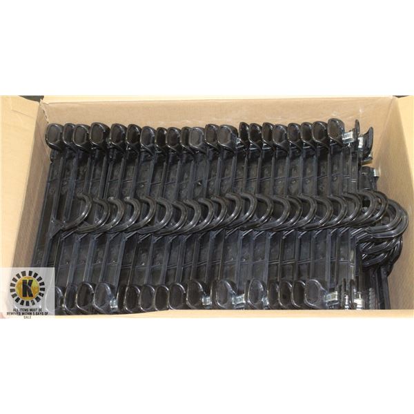 BOX OF 17" HEAVYWEIGHT SUIT HANGARS - 100PCS